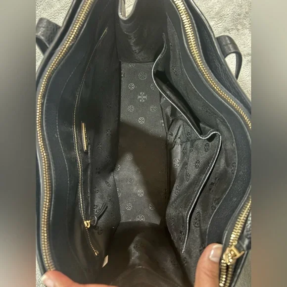 Tory Burch Black Leather Tote Bag - Picture 8 of 8